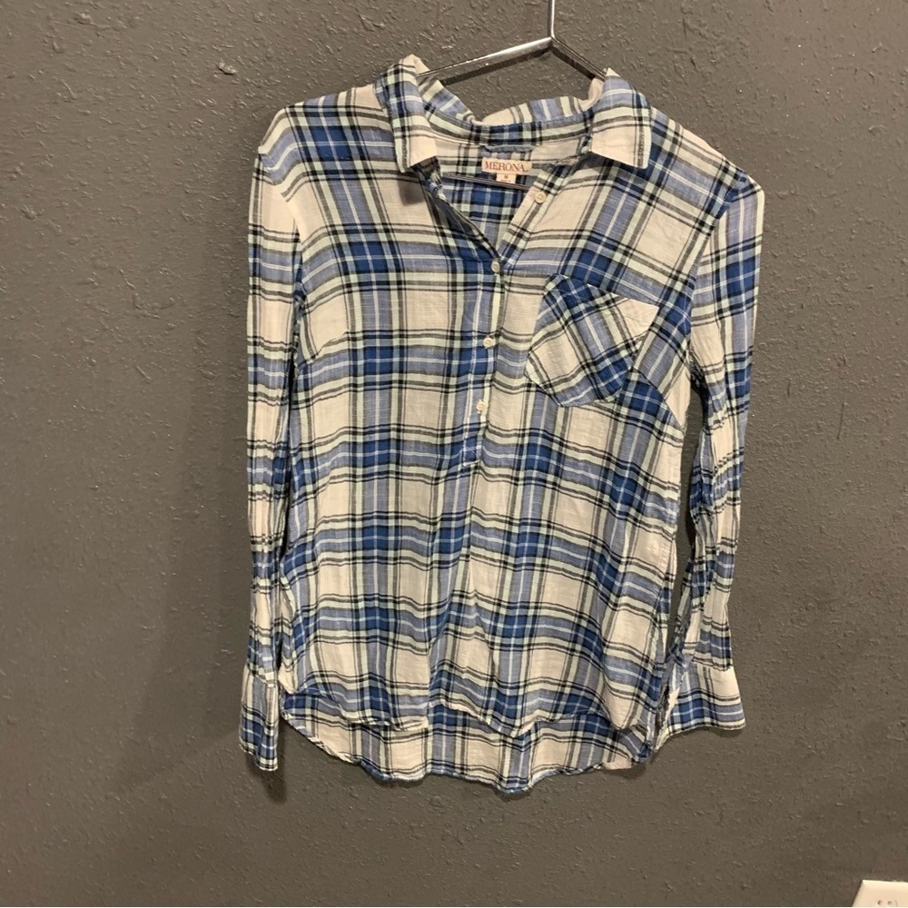 Women’s Merona Button Down Shirt